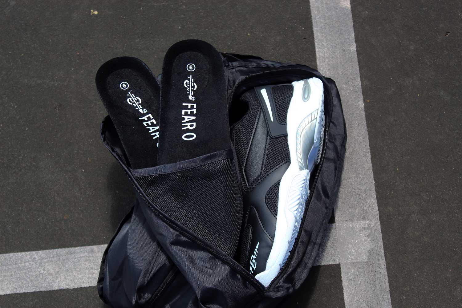 Men’s Walking Shoes with Firm Arch Support – All-in-One Comfort in Black