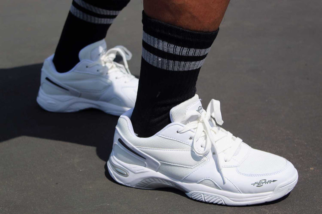 Men’s All-In-One White Walking Shoes – High Arch Support & Comfort Fit