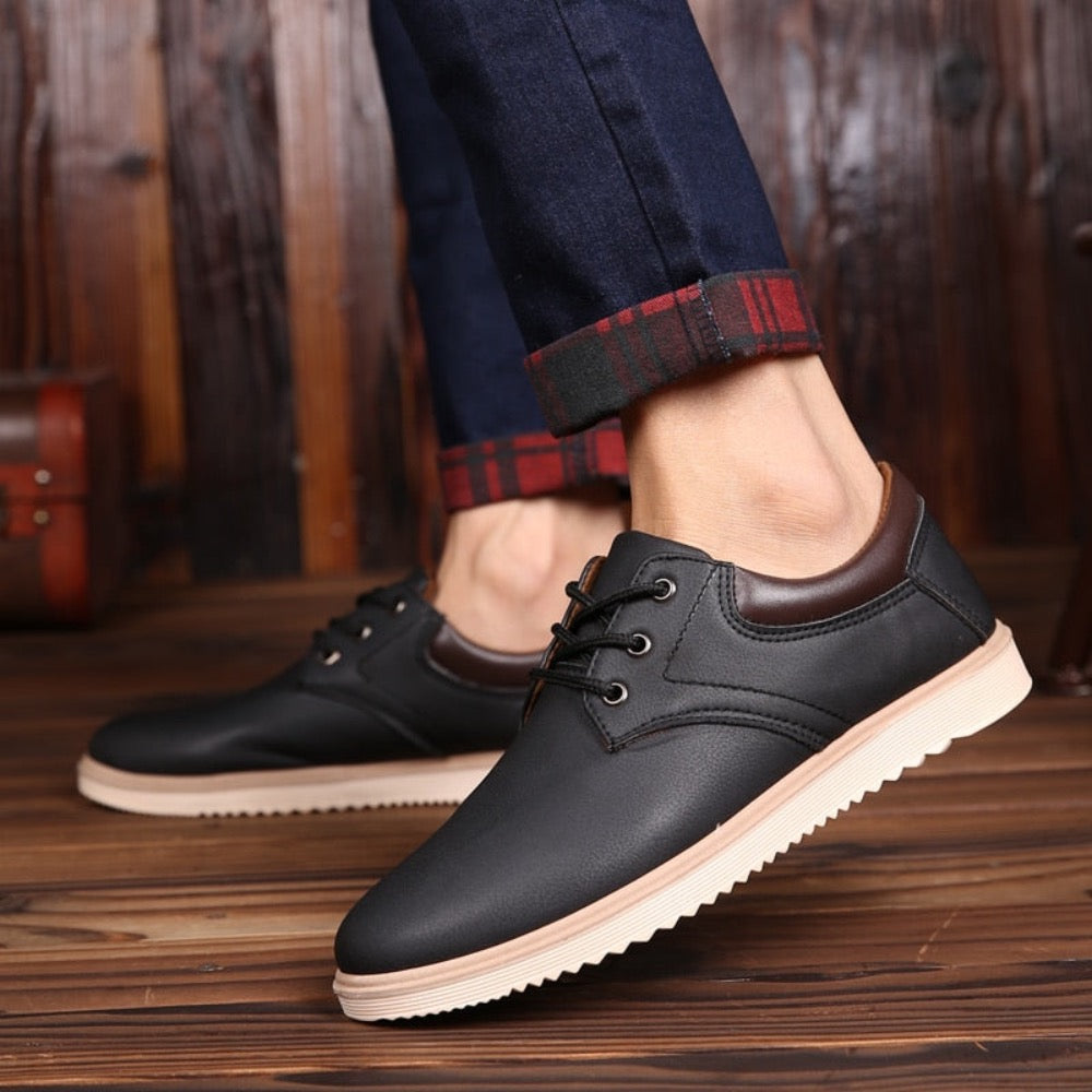 Men’s Casual Flat Oxford Sneakers – Classic Lace-Up Design