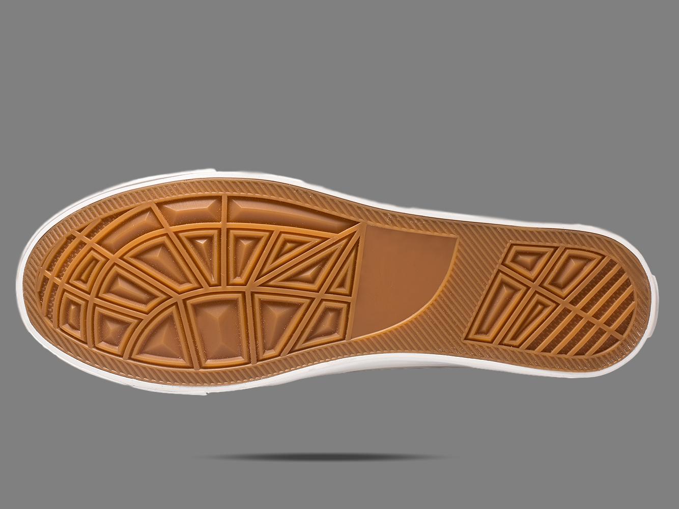 Retro Canvas Sneakers – Black/White with Cushioned Comfort